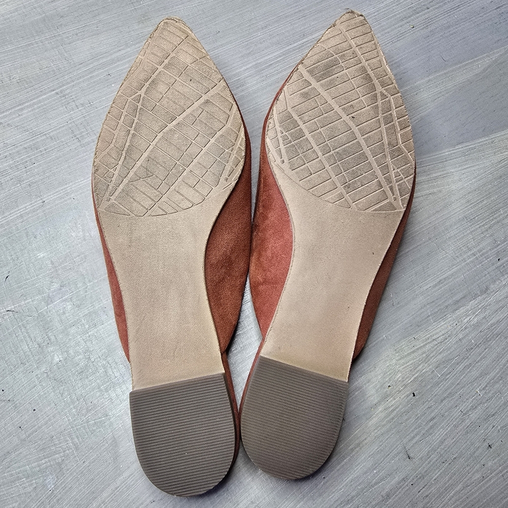 14th & Union Women's Rust Pointed Toe Mule Faux S… - image 5